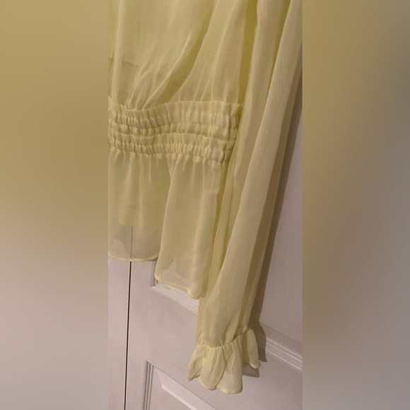 Express Women’s Sheer Yellow Blouse. Size S - Picture 6 of 8